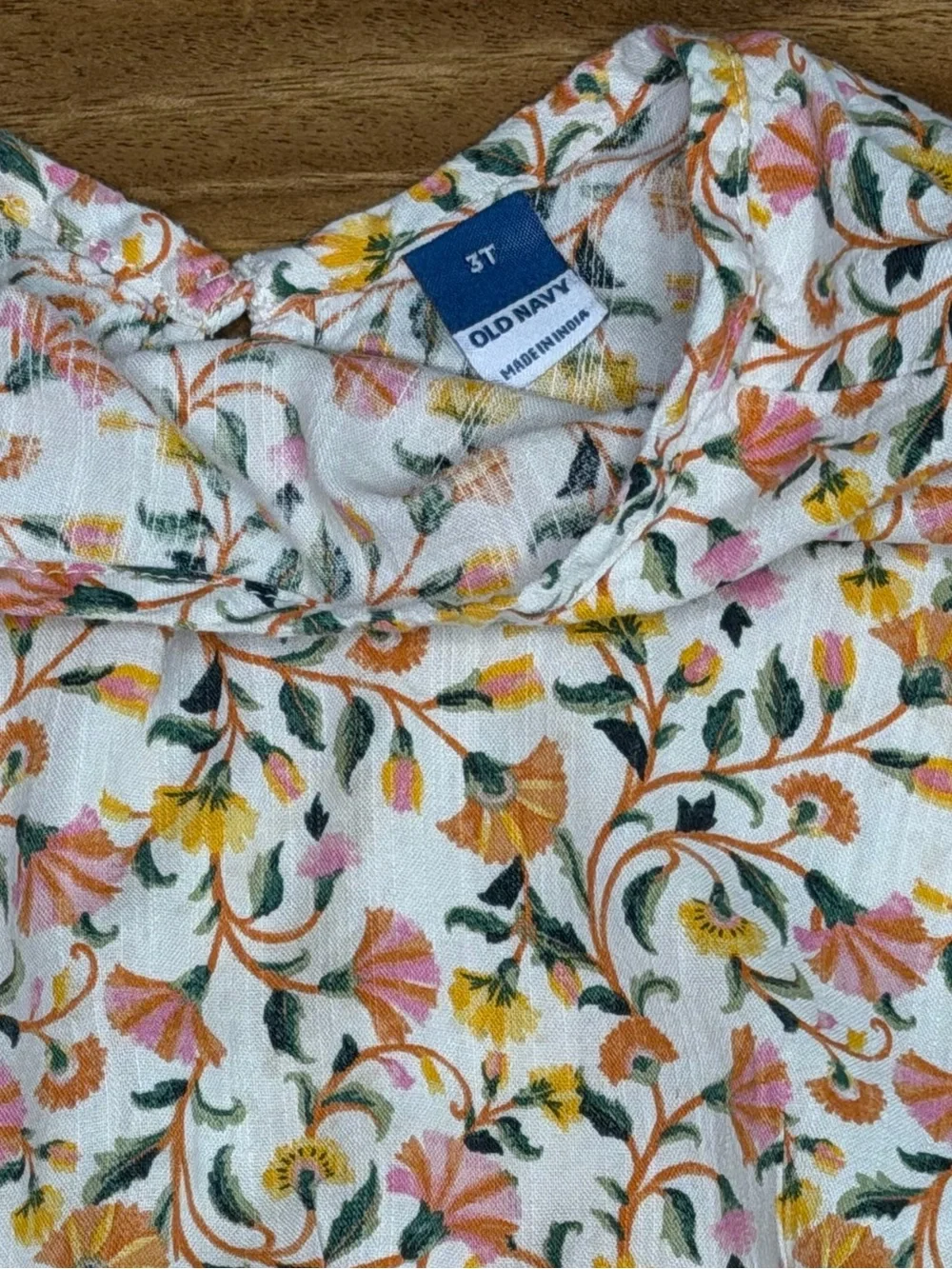 Old Navy size 3t